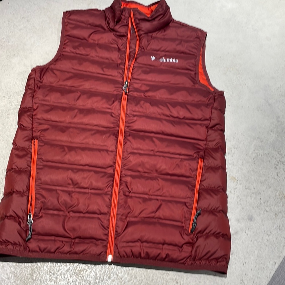 Men’s down vest